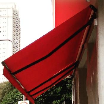 Toldo com Braço Articulado